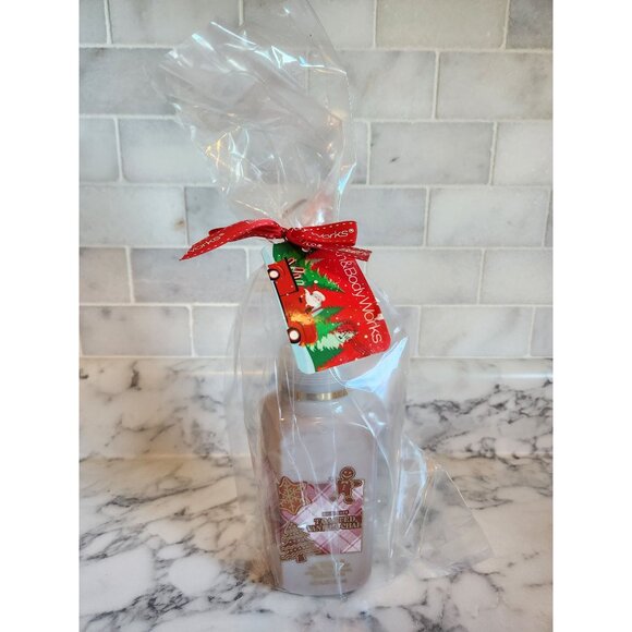 Bath & Body Works Toasted Vanilla Chai Gentle & Clean Foaming Hand Soap 8.75 Oz - Picture 1 of 4